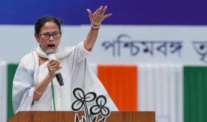 মোদির সেই মাঠেই মমতার ‘পাল্টা’ চাল! বীরভূমের হাইভোল্টেজ সভা থেকে কী বার্তা দিদি-র?