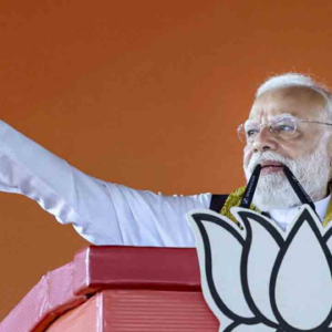 একই দিনে মোদী-শাহের জোড়া আক্রমণ! ৪৪ বছর পর কালনায় প্রধানমন্ত্রী, নবাবের গড়ে ‘পদ্ম’ ফোটানোর ডাক! একই দিনে মোদী-শাহের জোড়া আক্রমণ! ৪৪ বছর পর কালনায় প্রধানমন্ত্রী, নবাবের গড়ে ‘পদ্ম’ ফোটানোর ডাক!