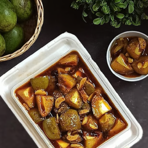 জিভে জল আসতে বাধ্য! খোসাসহ কাঁচা আমের এই টক-ঝাল আচার একবার খেলে স্বাদ ভুলবেন না