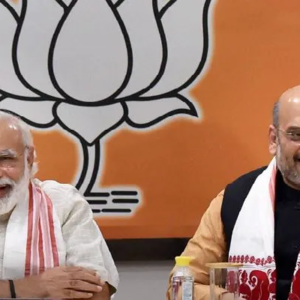 শাহের ‘সংকল্প পত্রে’ ৩০০০ টাকার প্রতিশ্রুতি, আজই কি বাংলার ভোট সমীকরণ বদলে দেবেন প্রধানমন্ত্রী? শাহের ‘সংকল্প পত্রে’ ৩০০০ টাকার প্রতিশ্রুতি, আজই কি বাংলার ভোট সমীকরণ বদলে দেবেন প্রধানমন্ত্রী?