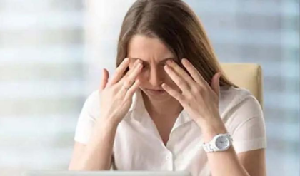 চোখের ক্লান্তি নিমেষেই ভ্যানিশ! ডিজিটাল যুগে দৃষ্টিশক্তি ভালো রাখতে আজই ট্রাই করুন এই ৫ ম্যাজিক টিপস