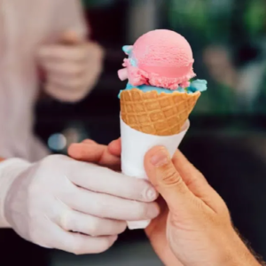 তীব্র গরমে আইসক্রিমে শান্তি খুঁজছেন? অমৃতের স্বাদে মিশে থাকা এই ‘বিষ’ কেড়ে নিতে পারে প্রাণ!