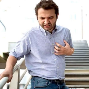 কয়েকটা সিঁড়ি ভাঙলেই কি হাঁপিয়ে উঠছেন? অবহেলা করবেন না, আপনার ফুসফুস কোনো বড় বিপদের সঙ্কেত দিচ্ছে না তো!