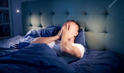 সারাদিন ক্লান্ত অথচ রাতেও দুই চোখের পাতা এক হচ্ছে না? এই ৫টি ভুলই আপনার রাতের ঘুম কেড়ে নিচ্ছে!