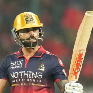 গেইল-রোহিতের রাজকীয় ক্লাবে কোহলি! লখনউ ম্যাচে কি ইতিহাস গড়বেন বিরাট? গেইল-রোহিতের রাজকীয় ক্লাবে কোহলি! লখনউ ম্যাচে কি ইতিহাস গড়বেন বিরাট?