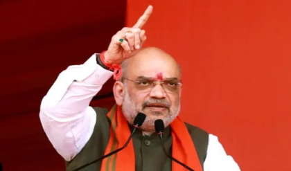 পাহাড়ের ভাগ্যবদল কি শাহের হাতেই? লেবংয়ের সভা থেকে বড় কোনো ধামাকার অপেক্ষায় বাংলা! পাহাড়ের ভাগ্যবদল কি শাহের হাতেই? লেবংয়ের সভা থেকে বড় কোনো ধামাকার অপেক্ষায় বাংলা!