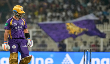 আইপিএলে ডুবছে নাইটরা! হারের হ্যাটট্রিকের মাঝেই ১২ লক্ষ টাকার জরিমানা রাহানের!