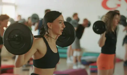 জিম যাওয়ার সময় নেই? রোজকার এই ৫টি সহজ অভ্যাসেই পান স্বপ্নের মতো ‘টান টান’ ফিগার!