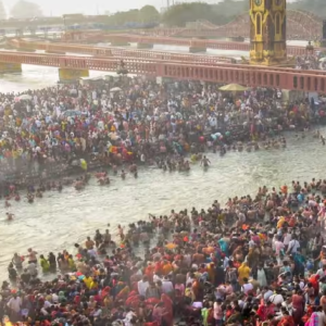 আমিষহীন হবে গঙ্গার ঘাট! অর্ধ কুম্ভের আগে হরিদ্বারে মাংসের দোকানে ‘বড় কোপ’ প্রশাসনের