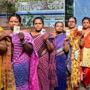 রেকর্ড ভেঙে চুরমার! স্বাধীনতার পর বাংলায় সর্বোচ্চ ভোটদান, এবার নজরে হাইভোল্টেজ দ্বিতীয় দফা