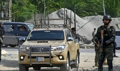 পাকিস্তানে সেনার মেগা অপারেশন! নিকেশ ২২ জঙ্গি, গোলাগুলির মাঝে প্রাণ হারালো ১০ বছরের শিশু