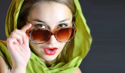 আপনার মুখের গড়ন কি গোল না লম্বাটে? ভুল সানগ্লাস পরে নিজের লুক নষ্ট করছেন না তো!