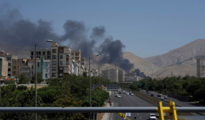 আকাশপথে অনিশ্চয়তা, যুদ্ধের মেঘ তেহরানে! ভারতীয়দের জন্য জরুরি বার্তা দিল বিদেশমন্ত্রক