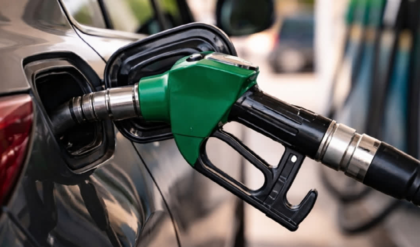 ভোট মিটলেই পেট্রোল লিটারে ২৮ টাকা দামী? মধ্যবিত্তের রক্তচাপ বাড়িয়ে দেওয়া খবরের সত্যতা ফাঁস!