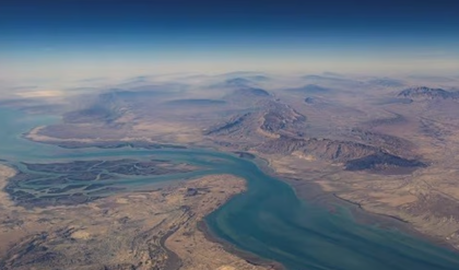 ইরানি গানবোটের গুলির লড়াইয়ের মাঝেই ভারত বিজয়! হরমুজ প্রণালী দিয়ে নিরাপদে ফিরল ‘দেশ গরিমা’