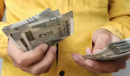 সরকারি কর্মীদের পোয়াবারো! ডিএ বেড়ে ৬০%, জানুন এপ্রিল না মে—কবে ঢুকছে বাড়তি টাকা?