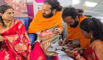 সংসার ধর্মে ‘আইআইটি বাবা’! বেঙ্গালুরুর ইঞ্জিনিয়ার তরুণীর সঙ্গে সাত পাকে বাঁধা পড়লেন অভয় সিং