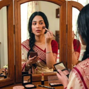 তীব্র গরমেও গলে যাবে না সাজ! পহেলা বৈশাখে দীর্ঘক্ষণ মেকআপ টিকিয়ে রাখার ৫টি সিক্রেট টিপস