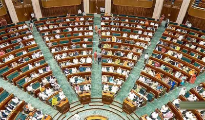 মহিলা সংরক্ষণের আড়ালে কি বড় কোনো রাজনৈতিক চাল? জনগণনা ও ডিলিমিটেশন নিয়ে রণক্ষেত্র সংসদ!