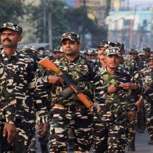 “ভয়হীন ভোটই লক্ষ্য”— সংবেদনশীল বুথে কড়া নজরদারি, কালিম্পংয়ের দখল নিচ্ছে কেন্দ্রীয় বাহিনী