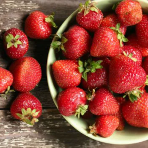 স্ট্রবেরি কি আপনার পছন্দের ফল? এর লুকিয়ে থাকা জাদুকরী গুণ জানলে অবাক হবেন!