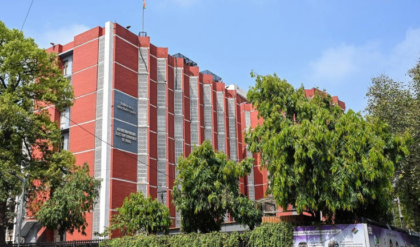 ‘বার্নল-বোরোলিন’ পোস্ট নিয়ে চরম অস্বস্তিতে কমিশন! সিইও-র ধমক খেয়ে পিছু হঠলেন দক্ষিণ কলকাতার ডিইও!