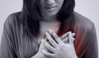 হার্ট অ্যাটাক কি শুধু পুরুষদের হয়? নারীদের এই ৮টি লুকানো লক্ষণ জানলে অবাক হবেন!