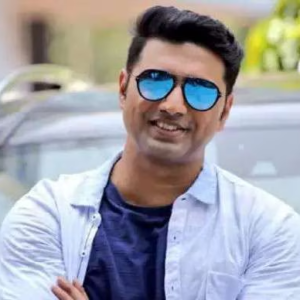 টলিউডে দেবের মানবিক অবতার! প্রয়াত টেকনিশিয়ানের সন্তানের দায়িত্ব নিলেন সুপারস্টার