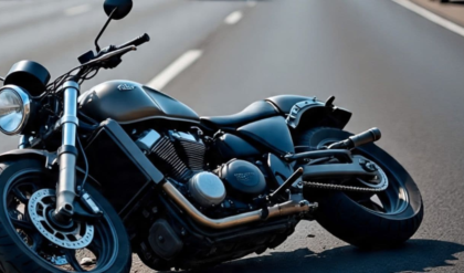 রিজার্ভ মোডে বাইক চালানোর অভ্যাস? নিজের অজান্তেই ইঞ্জিনের বারোটা বাজাচ্ছেন না তো? রিজার্ভ মোডে বাইক চালানোর অভ্যাস? নিজের অজান্তেই ইঞ্জিনের বারোটা বাজাচ্ছেন না তো?