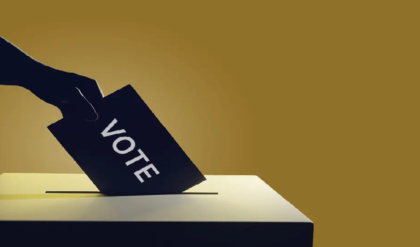 ভোট শুরুর আগেই ছাপ্পার মহড়া? সিলবিহীন ব্যালট বক্স ঘিরে ভোটকর্মীদের বিক্ষোভ, রণক্ষেত্র ললিত মোহন স্কুল! ভোট শুরুর আগেই ছাপ্পার মহড়া? সিলবিহীন ব্যালট বক্স ঘিরে ভোটকর্মীদের বিক্ষোভ, রণক্ষেত্র ললিত মোহন স্কুল!