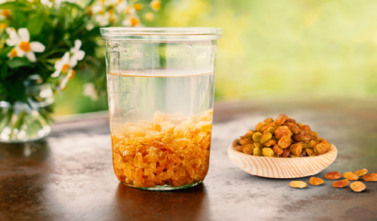 সকালে খালি পেটে ভেজানো কিসমিস খাচ্ছেন? শরীরের ভেতরে কী ঘটছে জানলে চমকে যাবেন!