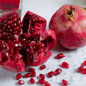 রোজ একটি করে বেদানা! ১ মাস পর আয়নার সামনে দাঁড়ালে নিজের পরিবর্তন দেখে নিজেই চমকে যাবেন