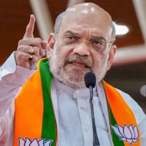 মোদির সভার পর শাহের ‘সঙ্কল্প পত্র’! আজ বাংলার জন্য কী বড় প্রতিশ্রুতি দেবে বিজেপি? মোদির সভার পর শাহের ‘সঙ্কল্প পত্র’! আজ বাংলার জন্য কী বড় প্রতিশ্রুতি দেবে বিজেপি?