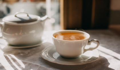 দিনে কয় কাপ চা খাওয়া শরীরের জন্য নিরাপদ? সুস্থ থাকতে মেনে চলুন এই সহজ নিয়ম!