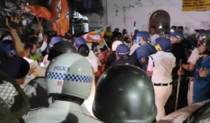 ভোটের মুখে রণক্ষেত্র একবালপুর! তৃণমূল-বিজেপি সংঘর্ষে রক্তাক্ত পুলিশ, রণংদেহী মেজাজে বন্দর এলাকা