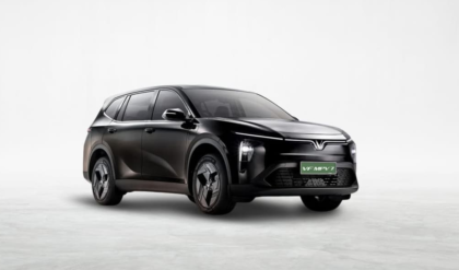 বড় পরিবার, ছোট বাজেট? মধ্যবিত্তের নাগালে এবার ৩টি দুর্ধর্ষ ৭-সিটার ইলেকট্রিক গাড়ি!