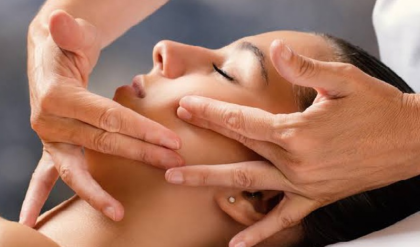 পার্লারে গিয়ে টাকা নষ্ট করছেন না তো? জানুন ঠিক কত দিন অন্তর ফেসিয়াল করলে ত্বক হবে কাঁচের মতো স্বচ্ছ!