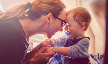 শিশুকে নিয়ে ভ্রমণে যাচ্ছেন? ব্যাগে রাখুন এই ৫টি খাবার, বাচ্চার স্বাস্থ্য থাকবে একদম চাঙ্গা!