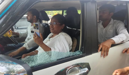 রক্তাক্ত সাংসদ, সোশ্যাল মিডিয়ায় লাইভ স্ট্রিমিং! নির্বাচন কমিশনের ওপর দায় চাপিয়ে সরব মিতালি বাগ