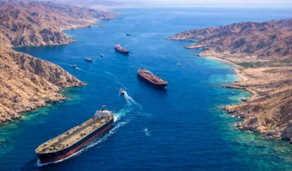 বিশ্বজুড়ে তেলের হাহাকার মিটবে? হরমুজ প্রণালী খুলে দিতে আমেরিকাকে বিশেষ শর্ত দিল ইরান