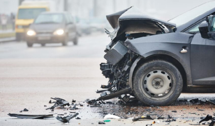 বিয়ের আনন্দ নিমেষেই বিষাদ! নর্মদাপুরমে ট্রাক্টর-গাড়ির মুখোমুখি সংঘর্ষে মৃত ৫, আশঙ্কাজনক ৭