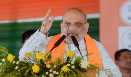 শেষ দফার আগে বঙ্গে শাহ-ঝড়! গঙ্গাসাগরে পুজো সেরে বেহালায় কী বার্তা দিলেন অমিত?