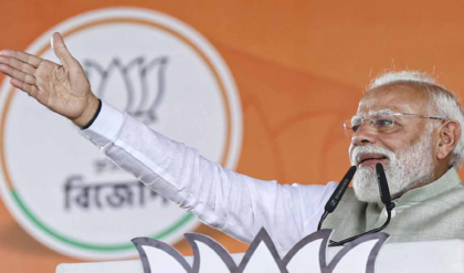 সিকিমের ৫০ বছর: ৪০০০ কোটির উপহার নিয়ে গ্যাংটকে মোদী, উপচে পড়া ভিড়ে মেগা রোড-শো