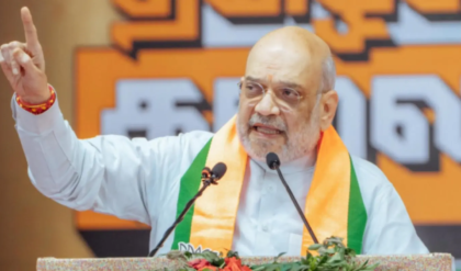 প্রথম দফায় কার পাল্লা ভারী? ‘১১০ আসনেই জয় নিশ্চিত’ শাহের, ‘১২টার পর খেলা শুরু’ হুঙ্কার অভিষেকের!