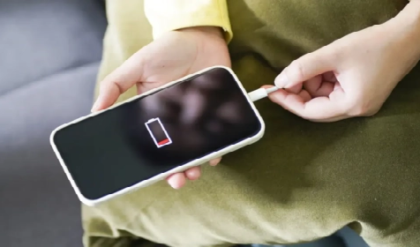 চার্জ দ্রুত শেষ হচ্ছে? ফোন থেকে এখনই ডিলিট করুন এই ১০টি ব্যাটারিখেকো অ্যাপ! চার্জ দ্রুত শেষ হচ্ছে? ফোন থেকে এখনই ডিলিট করুন এই ১০টি ব্যাটারিখেকো অ্যাপ!