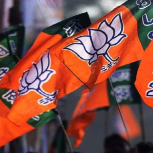 ‘১৭৭ আসনেই ফুটবে পদ্ম!’ শুভেন্দুর নেতৃত্বে ৫ প্রার্থীর মেগা মনোনয়ন, কৃষ্ণনগরে শক্তিপ্রদর্শন বিজেপির ‘১৭৭ আসনেই ফুটবে পদ্ম!’ শুভেন্দুর নেতৃত্বে ৫ প্রার্থীর মেগা মনোনয়ন, কৃষ্ণনগরে শক্তিপ্রদর্শন বিজেপির