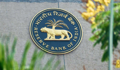 মধ্যপ্রাচ্যের তপ্ত আঁচে কাঁপছে বাজার, বাড়তে পারে ঋণের ইএমআই? ৮ এপ্রিলের বৈঠকেই মিলবে উত্তর