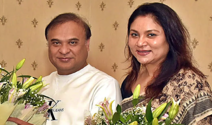 হিমন্ত-পত্নীর ৩টি পাসপোর্ট! পবন খেরার দিল্লির বাড়িতে হানা দিল অসম পুলিশ হিমন্ত-পত্নীর ৩টি পাসপোর্ট! পবন খেরার দিল্লির বাড়িতে হানা দিল অসম পুলিশ