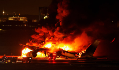 মাঝ আকাশে নয়, রানওয়েতেই দাউদাউ আগুন! দিল্লি বিমানবন্দরে অল্পের জন্য বাঁচল ২৪৫ প্রাণ