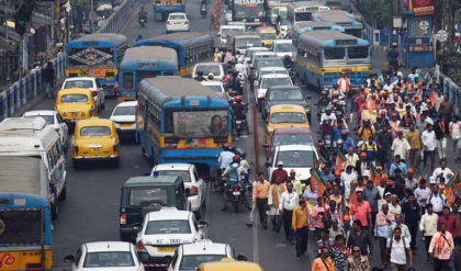 ভোটের আগে কলকাতায় ট্রাফিক জ্যামের ভয়? বাড়ি থেকে বেরোনোর আগে দেখে নিন লালবাজারের নতুন রুট ম্যাপ!